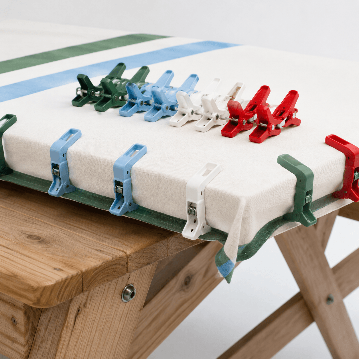 Outdoor Table Clips (12)